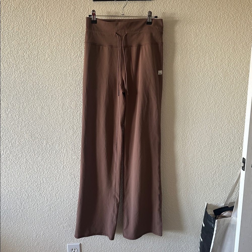 Vuori High-Waisted Wide-Leg Pants